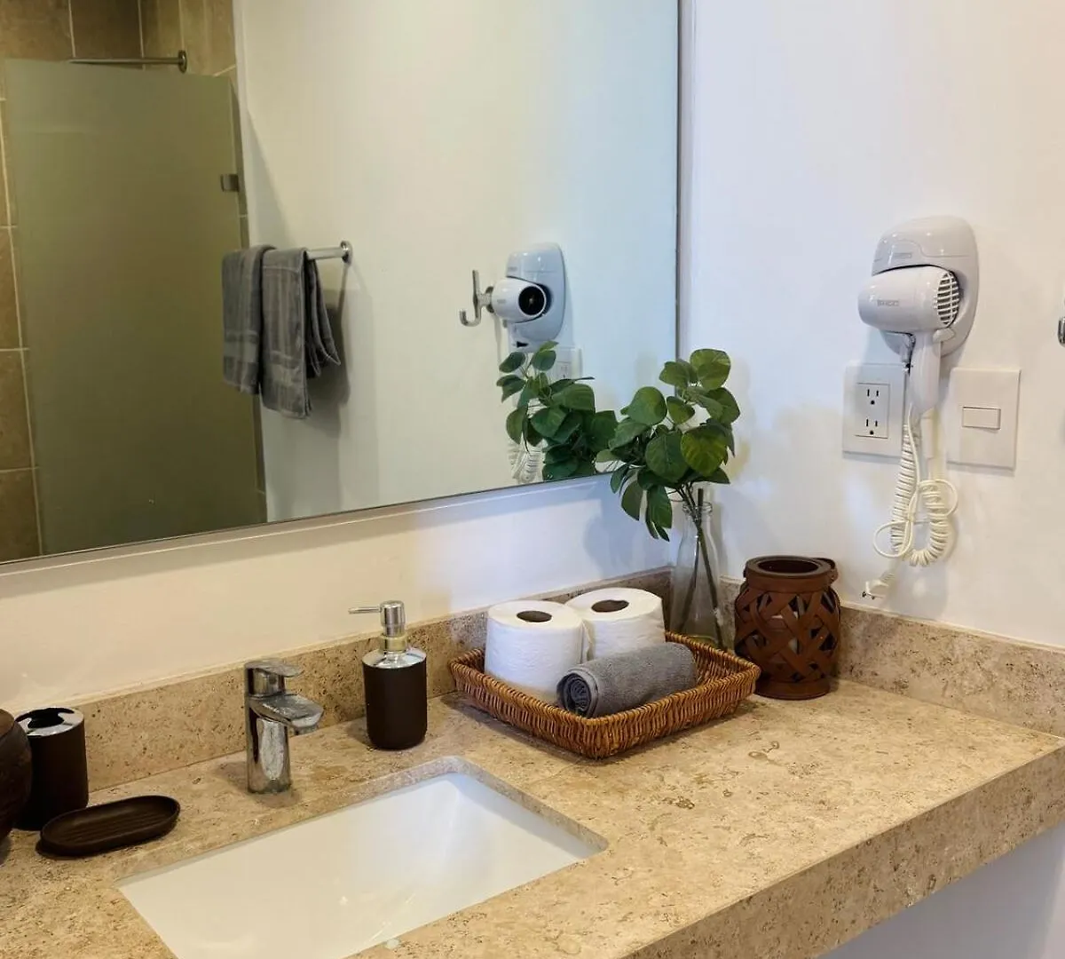 3 Bedroom Jungle Apartment - Private Pool - La Veleta Tulum